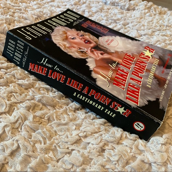 Jenna Jameson Biography Book - Picture 2 of 10